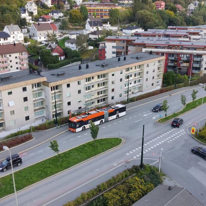 Nydelig Leilighet, Free Parking Near Sentrum Bergen Buitenkant foto